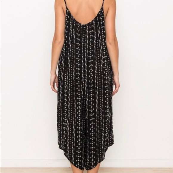 🦋 HP 🦋 Spaghetti Strap Jumpsuit w/ Arrow Print - Picture 5 of 8